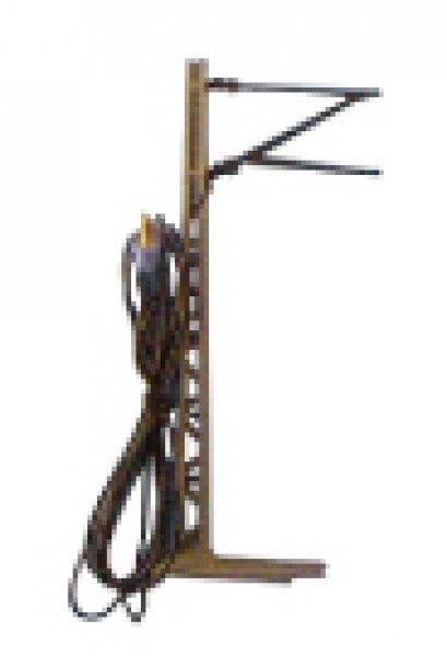 651 Connection Mast